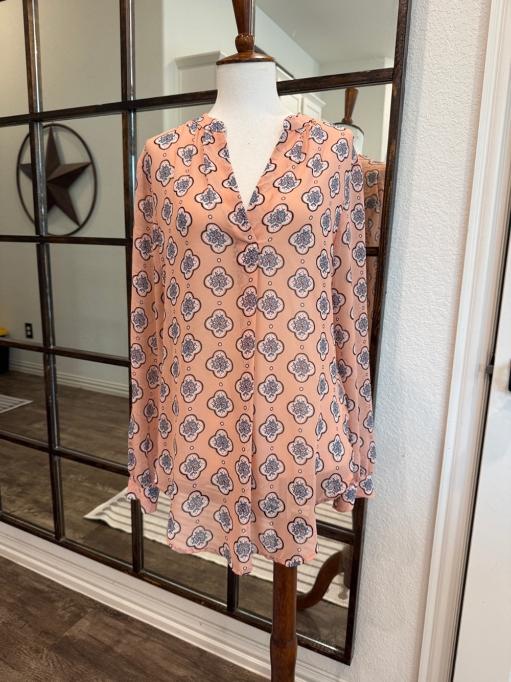 LOFT Women’s Pink Printed V-Neck Blouse